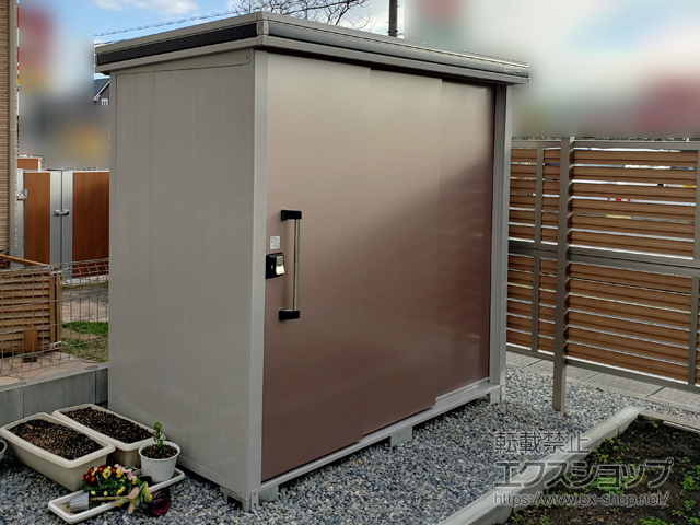 滋賀県彦根市のの物置・屋外倉庫 エルモ 積雪型 2220×1170×2121 LMDS-2211-MR 施工例