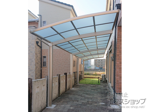 大阪府堺市ののカーポート レイナポートグラン 縦連棟　積雪〜20cm対応 施工例