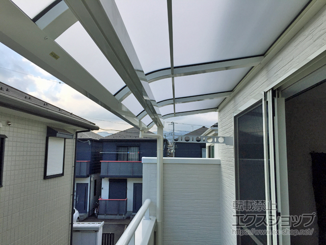 神奈川県秦野市ののバルコニー・ベランダ屋根 スピーネ R型 屋根タイプ 単体 積雪〜20cm対応 施工例