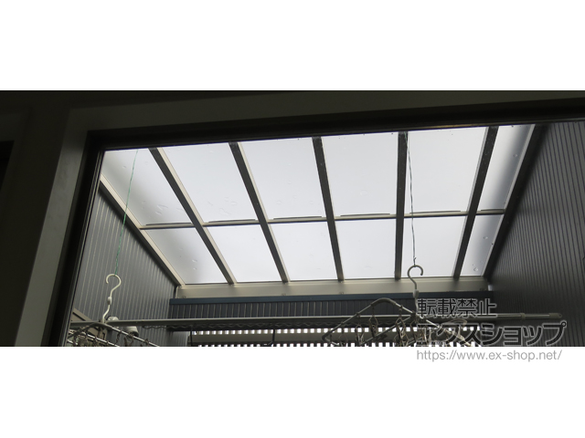 福岡県糸島市ののバルコニー・ベランダ屋根 ソラリア F型 テラスタイプ 単体 積雪〜20cm対応 施工例