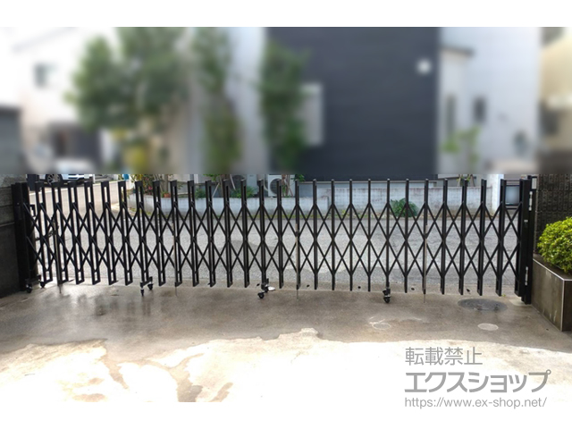 埼玉県川口市ののカーゲート アルシャインII M型 Aタイプ ノンレール 片開き 590S 施工例