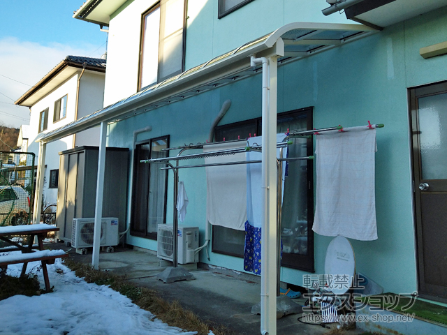 長野県佐久市ののテラス屋根 ソラリア R型 1500 テラスタイプ 連棟 積雪〜50cm対応 施工例