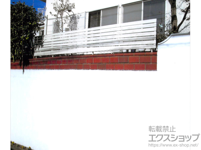 神奈川県横浜市ののフェンス・柵 フェンスAA YS3型 横スリット 板張り 木調カラー 施工例