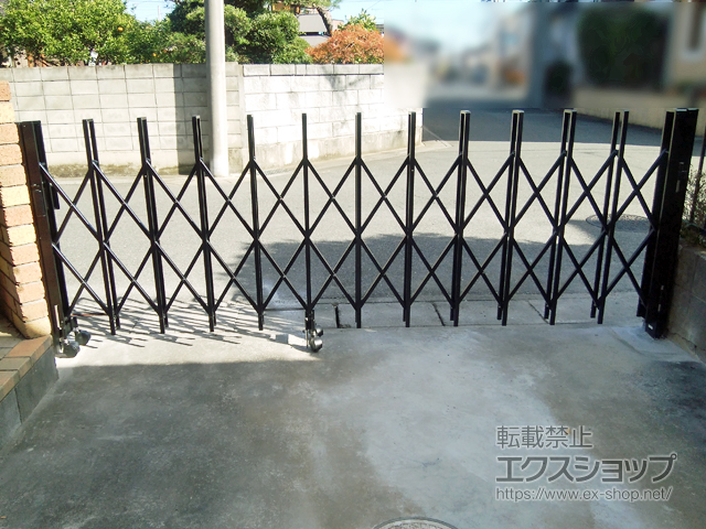 埼玉県春日部市ののカーゲート トリップゲート RA型 ノンレール 片開き 35S 施工例