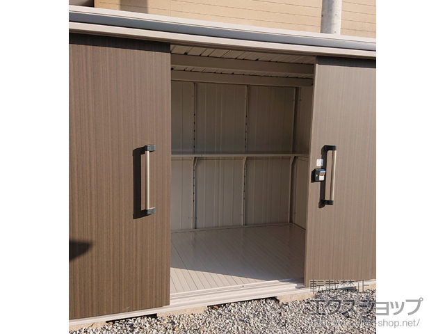 宮崎県延岡市のの物置・屋外倉庫 エルモ 一般型 2920×1870×2118（LMD-2918） LMD-2918-DW 施工例