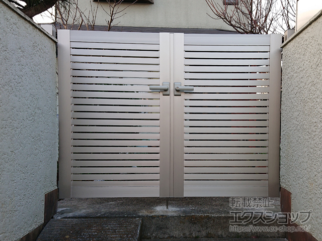 千葉県市原市のの門扉 シンプレオ門扉3型 横太格子 両開き 門柱使用 施工例