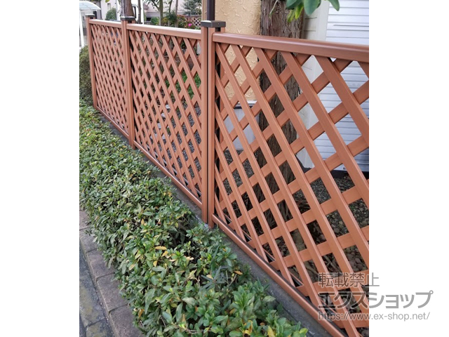 東京都町田市ののフェンス・柵 ステイウッドフェンスM1型 高尺タイプ 間仕切りタイプ 施工例