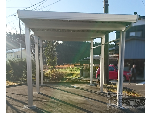 新潟県長岡市のLIXIL リクシル（トステム）のカーポート テリオスポートIII 3000 角柱6本 積雪〜100cm対応 施工例