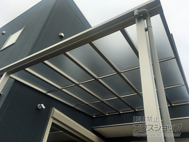 埼玉県越谷市ののテラス屋根 ソラリア F型 テラスタイプ 単体 積雪〜20cm対応 施工例
