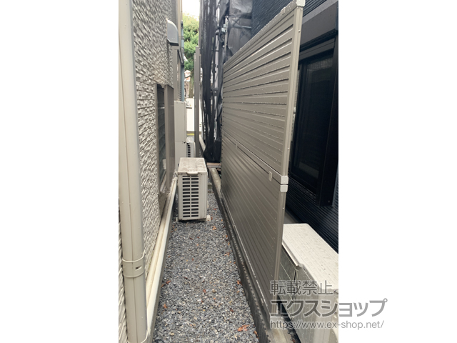 東京都世田谷区ののフェンス・柵 シンプレオフェンス13型 目隠しルーバー 2段支柱 ブロック建て用(パネル2段) 施工例