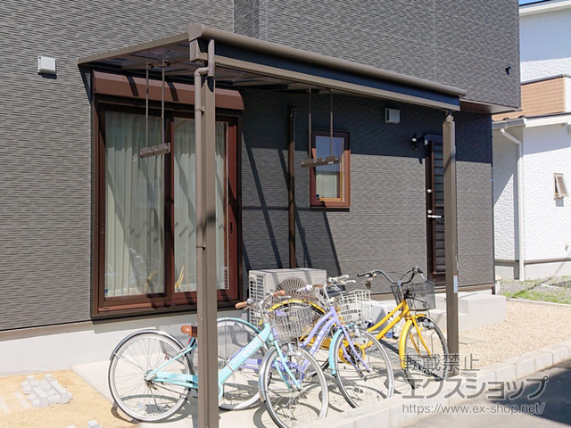 京都府福知山市ののテラス屋根 スピーネ F型 1500 テラスタイプ 単体 積雪〜50cm対応*正面台形納まり 施工例