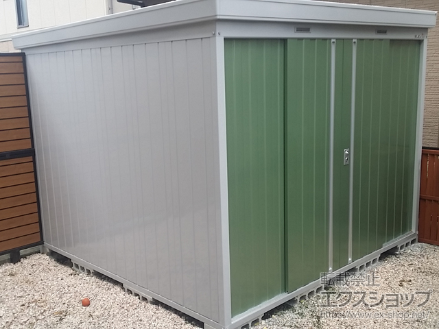 大阪府阪南市のの物置・屋外倉庫 ネクスタ 一般型 2630×2630×2020 NXN-70S-OG 施工例