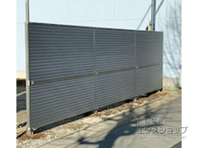 千葉県我孫子市ののフェンス・柵 ミエーネフェンス 目隠しルーバータイプ 2段支柱 自立建て用(パネル2段) 施工例