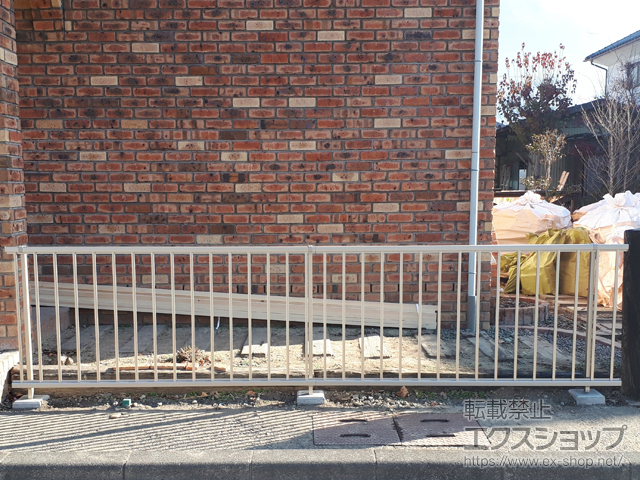 長野県長野市ののフェンス・柵 ミエッタフェンス 防犯たて格子タイプ　自由柱施工 施工例