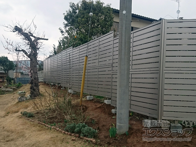 茨城県石岡市ののフェンス・柵 セレビューフェンス R3型 2段柱 60角 施工例