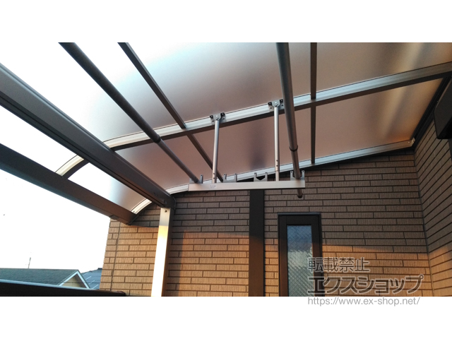 大阪府堺市ののバルコニー・ベランダ屋根 ソラリア R型 屋根タイプ 単体 積雪〜20cm対応 施工例