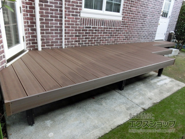 神奈川県横浜市ののウッドデッキ 樹ら楽ステージ 木彫 施工例