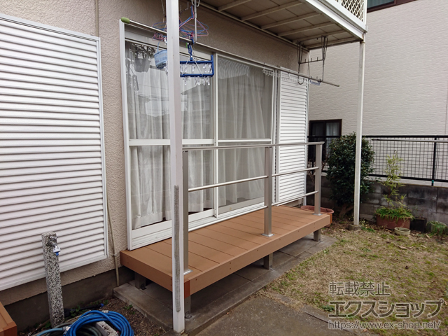 埼玉県鴻巣市ののウッドデッキ リウッドデッキ 200＋ルシアスデッキフェンスB03型＜横格子2本タイプ＞ 施工例