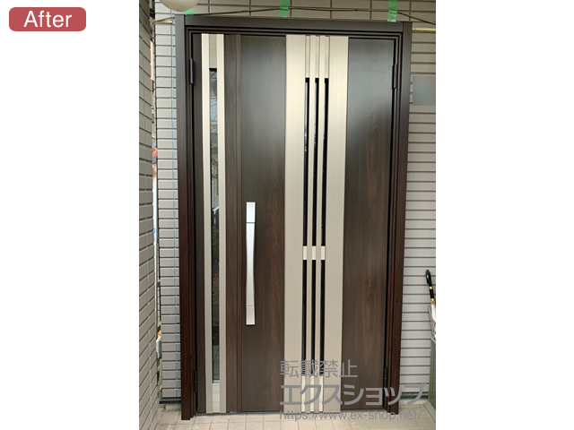 埼玉県久喜市のLIXIL リクシル（トステム）の玄関ドア リシェント玄関ドア3 断熱K4仕様 親子仕様(ランマ無)R M84型 ※カザスプラス仕様 施工例