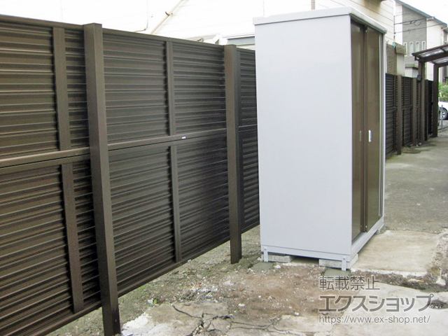 千葉県千葉市ののフェンス・柵 ミエーネフェンス 目隠しルーバータイプ 2段支柱 自立建て用 施工例