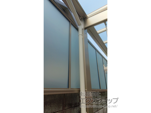 大阪府吹田市ののカーポート U.スタイルアゼスト フラット屋根 梁置き式 両支持タイプ 積雪〜20cm対応 施工例