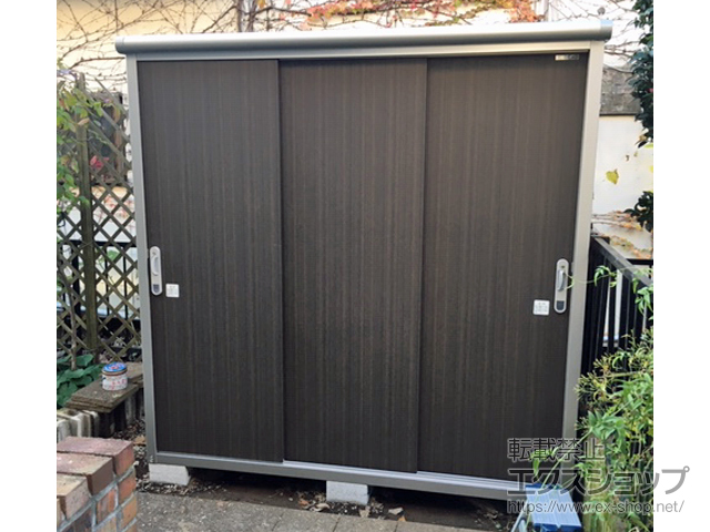 埼玉県さいたま市のの物置・屋外倉庫 エスモ 一般型 1950×900×1959 ESE-1909A-DW 施工例
