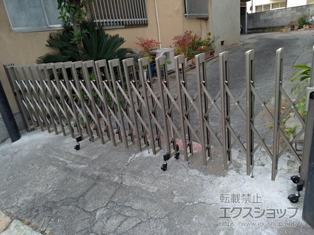 大阪府大阪市ののカーゲート アルシャインII M型 Aタイプ ノンレール 片開き 430S 施工例