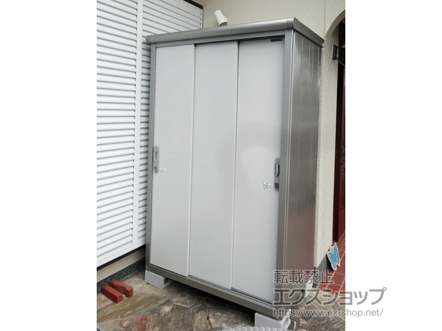 兵庫県川西市のの物置・屋外倉庫 エスモ 一般型 1200×750×1959 ESE-1207A-PW 施工例