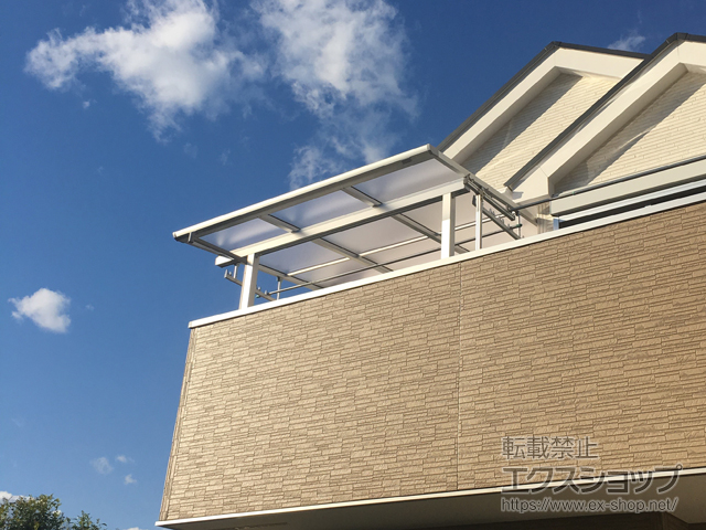 東京都あきる野市ののバルコニー・ベランダ屋根 ソラリア F型 屋根タイプ 単体 積雪〜20cm対応 施工例