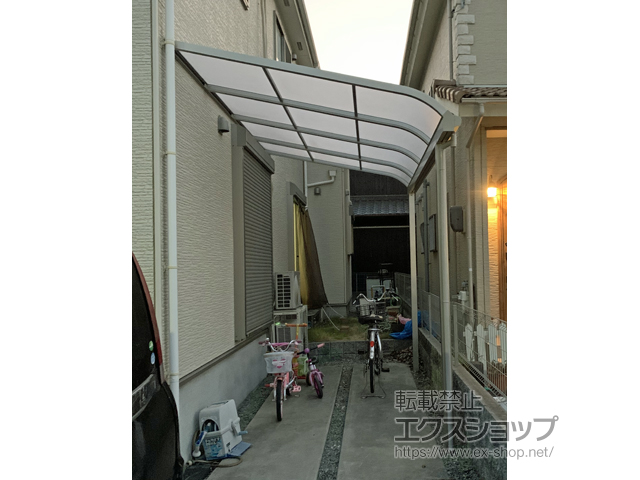 兵庫県加古川市ののテラス屋根 ソラリア R型 テラスタイプ 単体 積雪〜20cm対応 施工例