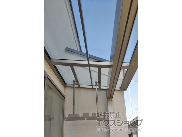 東京都世田谷区ののバルコニー・ベランダ屋根 スピーネ F型 1500 屋根タイプ 単体 積雪〜50cm対応 施工例