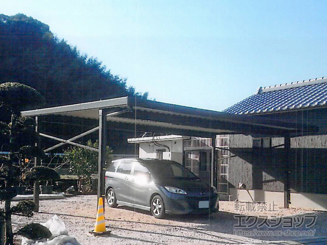 徳島県阿南市のLIXIL リクシル（トステム）のカーポート テリオスポートIII 900 3台用 角柱4本柱 積雪〜30cm対応 施工例