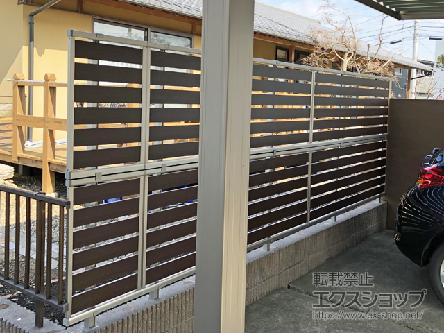 大分県大分市ののフェンス・柵 ルシアスフェンスF04型 横板 木目カラー 2段支柱施工 施工例