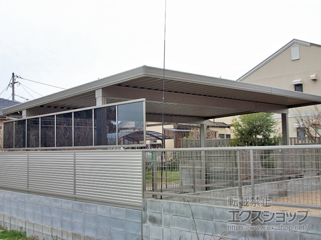 山口県山口市のLIXIL リクシル（トステム）のカーポート テリオスポートIII 1500 3台用 角柱 4本柱 積雪〜50cm対応 施工例