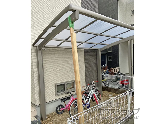 �ޗǌ����Ŏs��LIXIL(���N�V��)�̃T�C�N���|�[�g�E���]�Ԓu���� �l�X�JR�~�j (���E���h�X�^�C��) �ϐ�`20cm�Ή� �{�H��