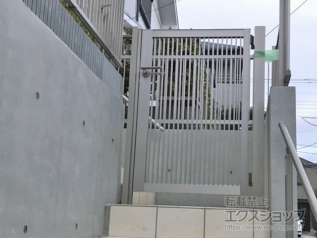 神奈川県横浜市のの門扉 プレスタ門扉 2型 細たて桟 片開き 柱使用 施工例