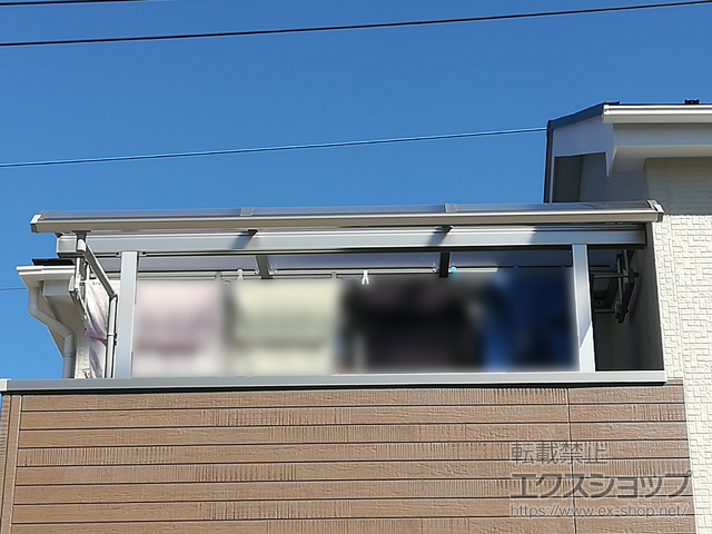 埼玉県秩父市ののバルコニー・ベランダ屋根 ソラリア R型 屋根タイプ 単体 積雪〜20cm対応 施工例