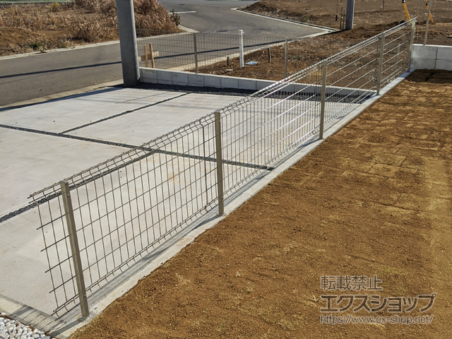 茨城県つくば市ののフェンス・柵 ハイグリッドフェンスUF8型　フリーポールタイプ 施工例