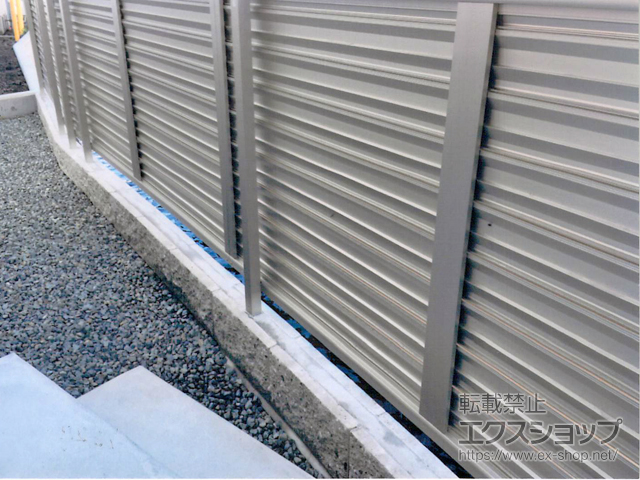 静岡県富士市ののフェンス・柵 ミエーネフェンス 目隠しルーバータイプ 自由柱施工 施工例