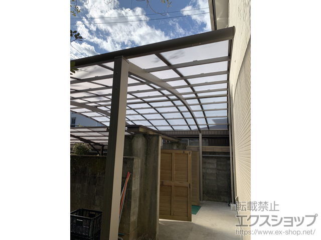 高知県高知市ののカーポート ネスカR (ラウンドスタイル) ワイド 積雪〜20cm対応 施工例