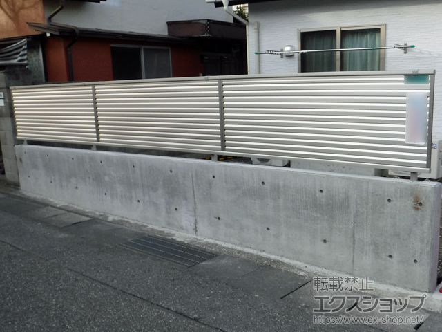 長野県長野市ののフェンス・柵 ミエーネフェンス 目隠しルーバータイプ 自由柱施工 施工例