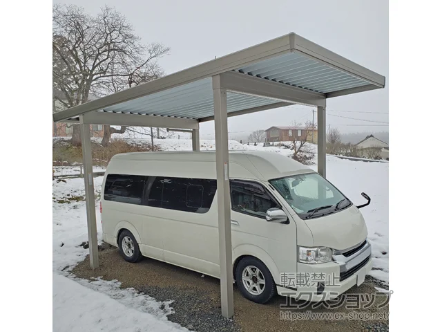秋田県由利本荘市のLIXIL リクシル（トステム）のカーポート テリオスポートIII 3000 角柱4本柱 積雪～100cm対応 施工例