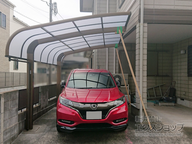 埼玉県越谷市のLIXIL リクシル（トステム）のカーポート テールポートシグマIII 積雪〜20cm対応 施工例