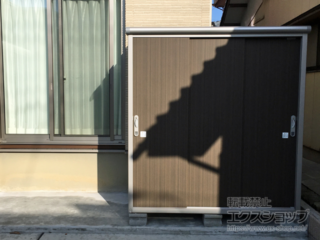 新潟県新潟市のの物置・屋外倉庫 エスモ 一般型 1797×900×1959 ESE-1809A-DW 施工例