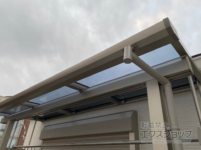 東京都豊島区ののバルコニー・ベランダ屋根 プレシオステラスII F型 屋根タイプ 単体 積雪〜20cm対応 施工例