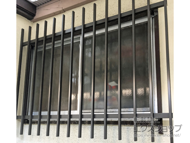福岡県福岡市のLIXIL リクシル（トステム）の面格子・窓格子 アルミ面格子 A型 施工例