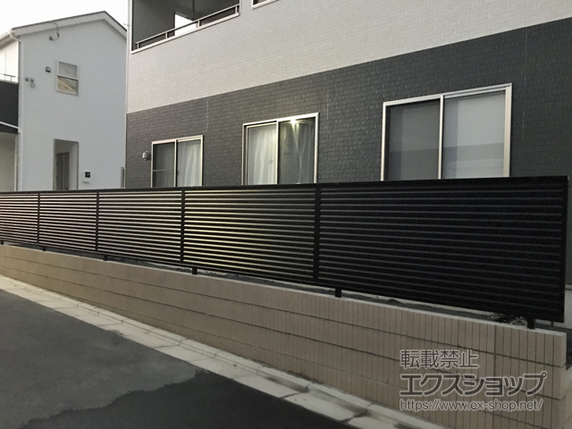 東京都青梅市ののフェンス・柵 ミエーネフェンス 目隠しルーバータイプ 自由柱施工 施工例