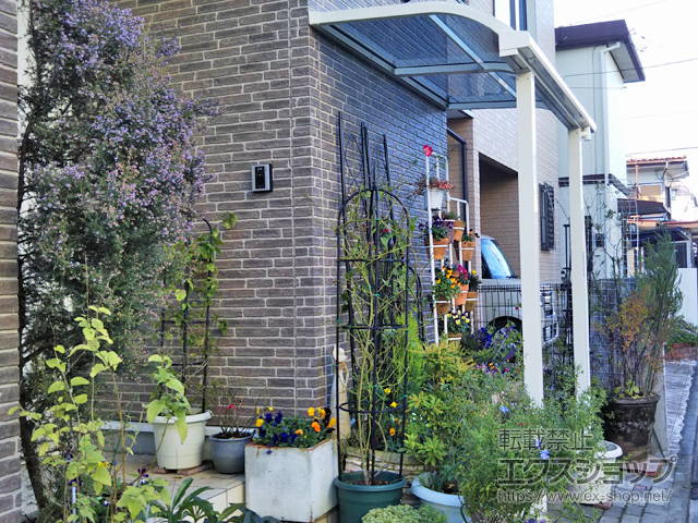 埼玉県和光市ののテラス屋根 スピーネ R型 1500 テラスタイプ 単体 積雪〜50cm対応 施工例