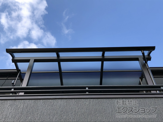 長崎県諫早市ののバルコニー・ベランダ屋根 ソラリア R型 屋根タイプ 単体 積雪〜20cm対応 施工例
