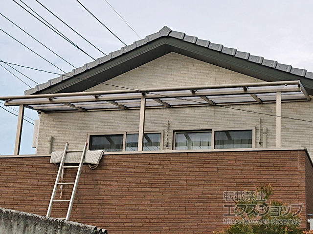 広島県福山市ののバルコニー・ベランダ屋根 スピーネ F型 屋根タイプ 連棟 積雪〜20cm対応 施工例